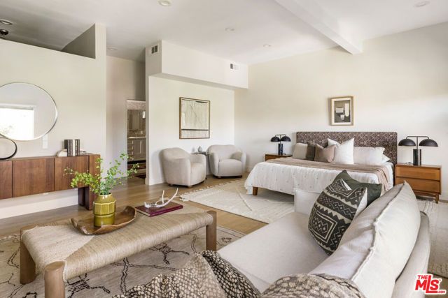 1684 Rotary Drive, Los Angeles, CA 90026