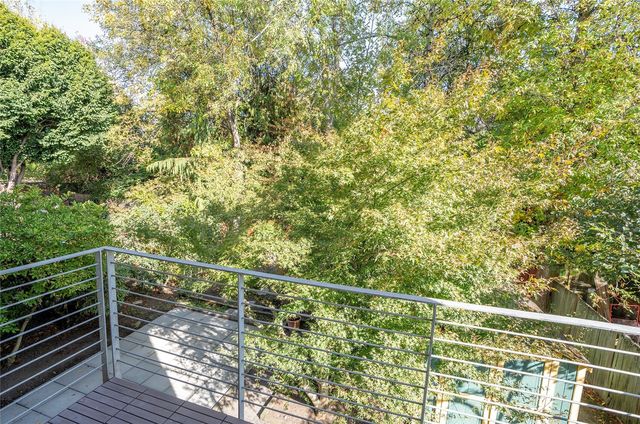 8738 Hamlet Avenue S, Seattle, WA 98118