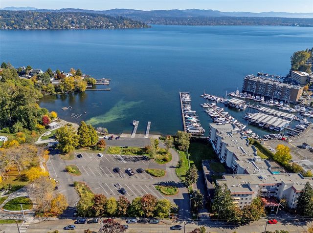 8738 Hamlet Avenue S, Seattle, WA 98118