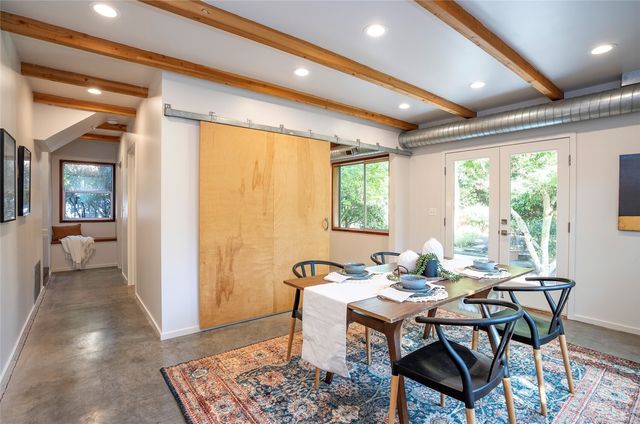 8738 Hamlet Avenue S, Seattle, WA 98118