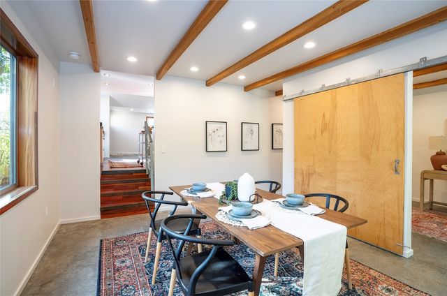 8738 Hamlet Avenue S, Seattle, WA 98118