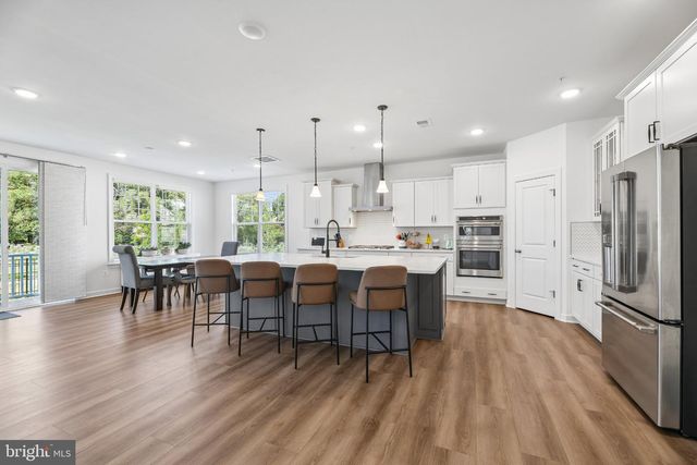 6807 FOUNTAIN PARK DR, Glenn Dale, MD 20769