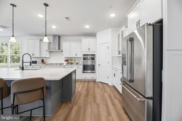 6807 FOUNTAIN PARK DR, Glenn Dale, MD 20769
