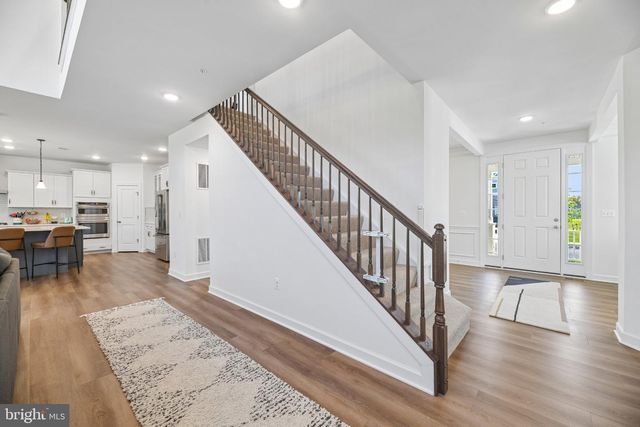6807 FOUNTAIN PARK DR, Glenn Dale, MD 20769