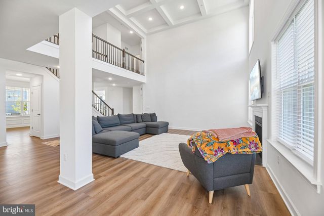 6807 FOUNTAIN PARK DR, Glenn Dale, MD 20769