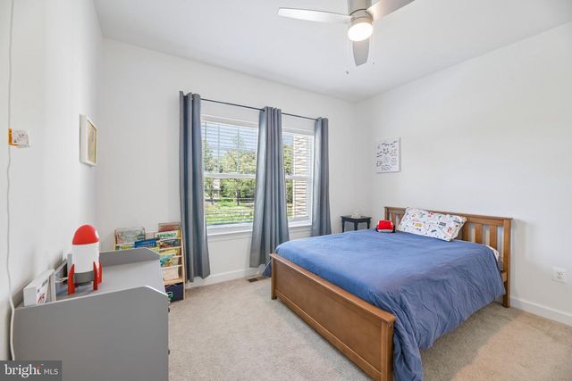 6807 FOUNTAIN PARK DR, Glenn Dale, MD 20769