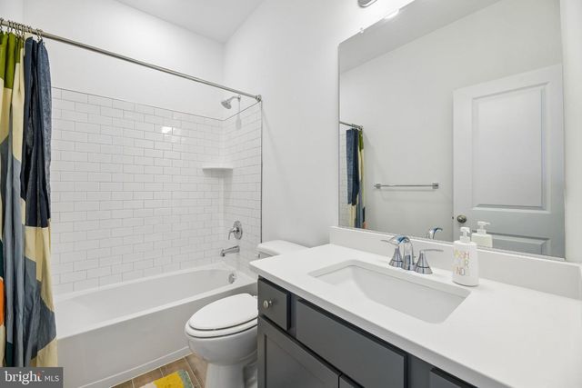 6807 FOUNTAIN PARK DR, Glenn Dale, MD 20769