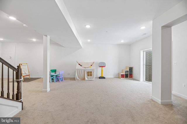 6807 FOUNTAIN PARK DR, Glenn Dale, MD 20769