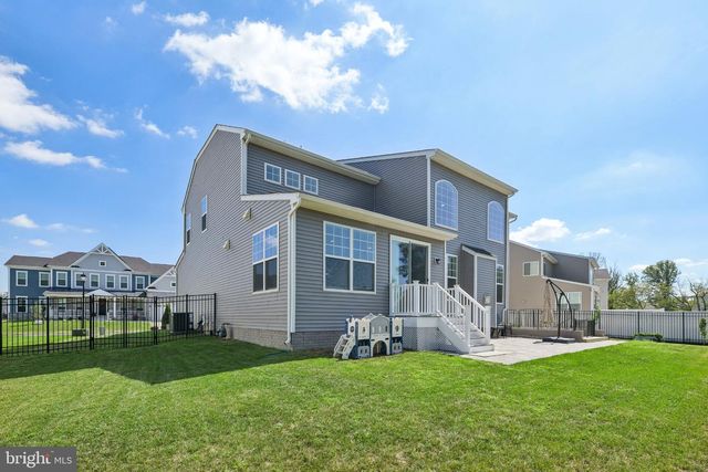 6807 FOUNTAIN PARK DR, Glenn Dale, MD 20769
