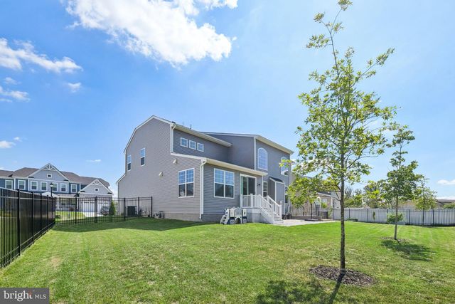 6807 FOUNTAIN PARK DR, Glenn Dale, MD 20769