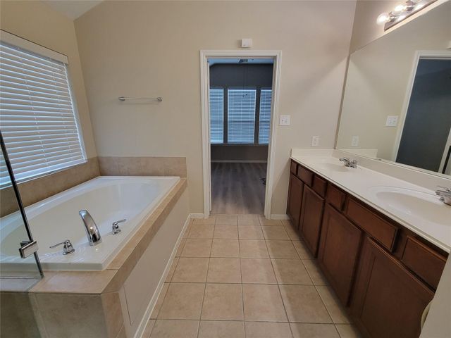 15126 Summer Sunset Drive, Humble, TX 77396