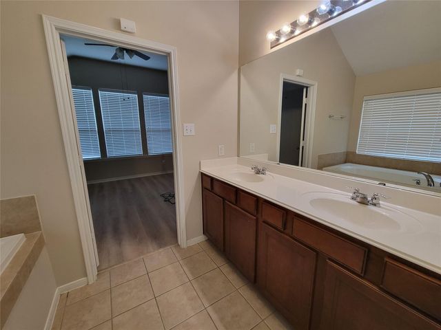 15126 Summer Sunset Drive, Humble, TX 77396