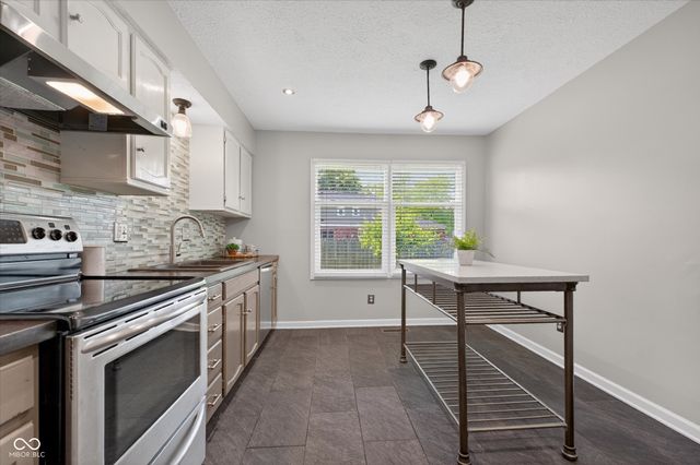 12764 Charing Cross Road, Carmel, IN 46033