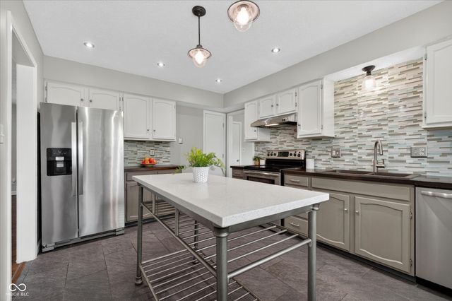 12764 Charing Cross Road, Carmel, IN 46033