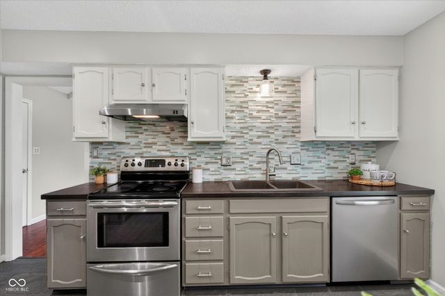 12764 Charing Cross Road, Carmel, IN 46033