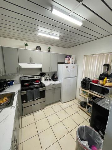 19781 SW 114th Ave 243, Miami, FL 33157