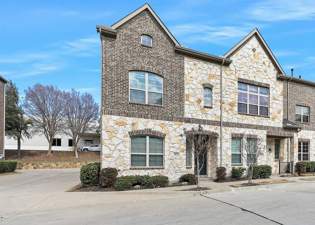 2813 Troutt Drive, Carrollton, TX 75010