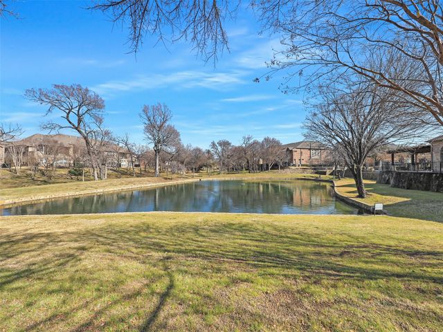 2813 Troutt Drive, Carrollton, TX 75010