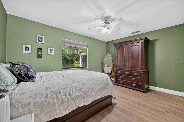 9 FRESHWATER DRIVE, Palm Harbor, FL 34684