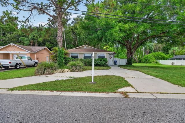 9 FRESHWATER DRIVE, Palm Harbor, FL 34684