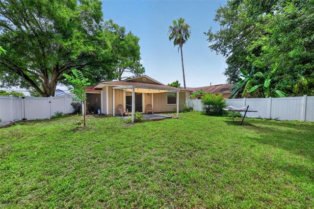 9 FRESHWATER DRIVE, Palm Harbor, FL 34684