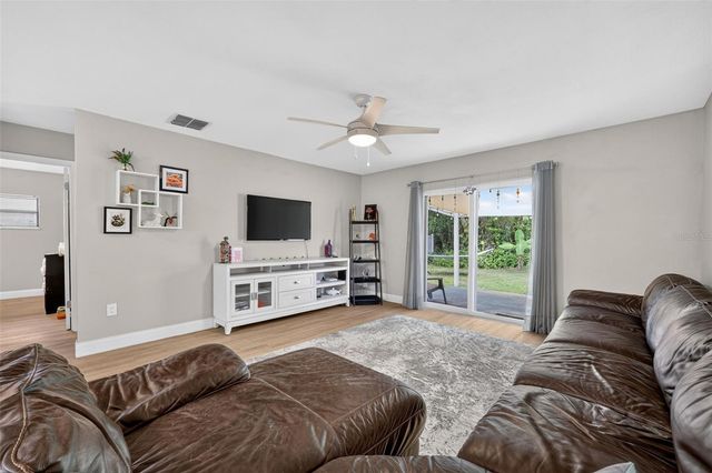 9 FRESHWATER DRIVE, Palm Harbor, FL 34684