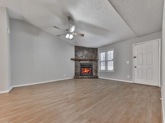 5506 Vaughn Road, Woodstock, GA 30188