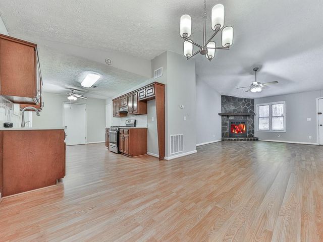5506 Vaughn Road, Woodstock, GA 30188