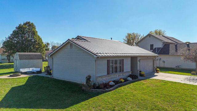 1945 Bedford Court, Huntington, IN 46750