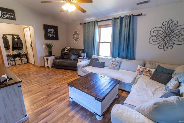 1945 Bedford Court, Huntington, IN 46750