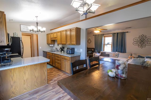 1945 Bedford Court, Huntington, IN 46750