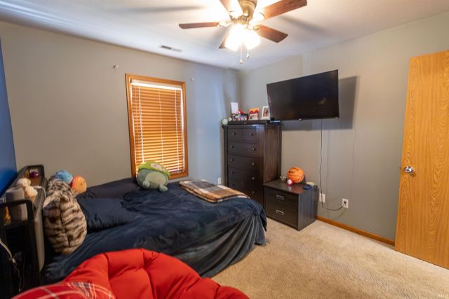 1945 Bedford Court, Huntington, IN 46750