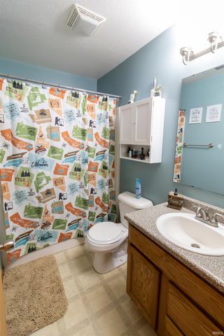 1945 Bedford Court, Huntington, IN 46750