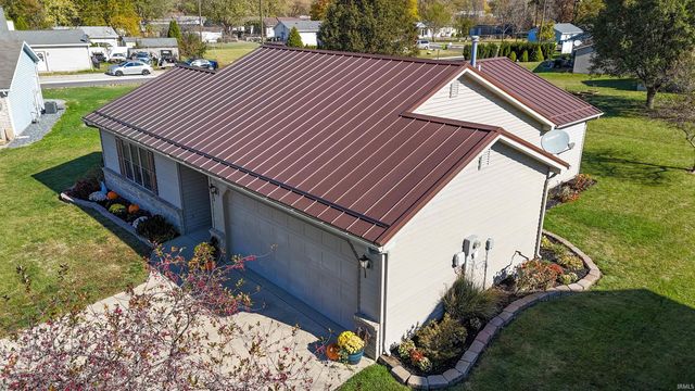 1945 Bedford Court, Huntington, IN 46750