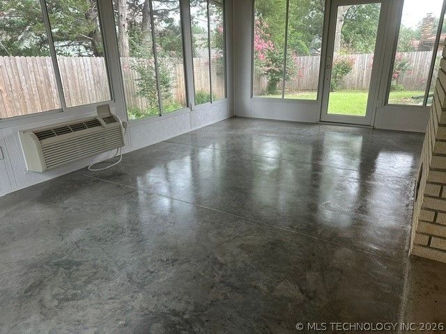 6365 S 85th East Avenue, Tulsa, OK 74133