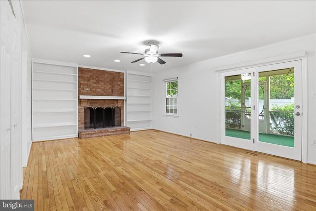 5902 6TH ST S, Falls Church, VA 22041