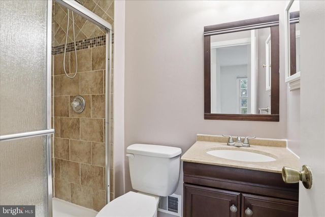 5902 6TH ST S, Falls Church, VA 22041