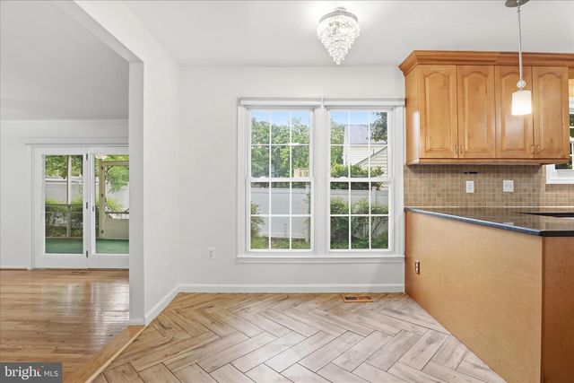 5902 6TH ST S, Falls Church, VA 22041