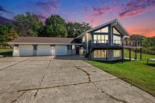 4154 S Sunset Drive, Fremont, MI 49412