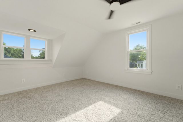 302 N West, Crown Point, IN 46307
