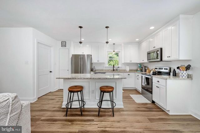 5676 BUCKNER RD, Bumpass, VA 23024