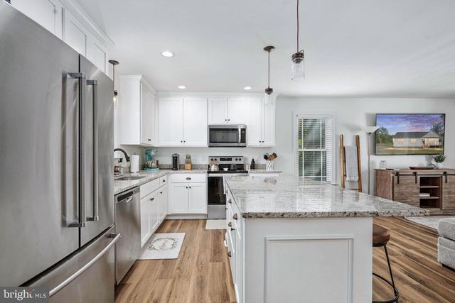 5676 BUCKNER RD, Bumpass, VA 23024