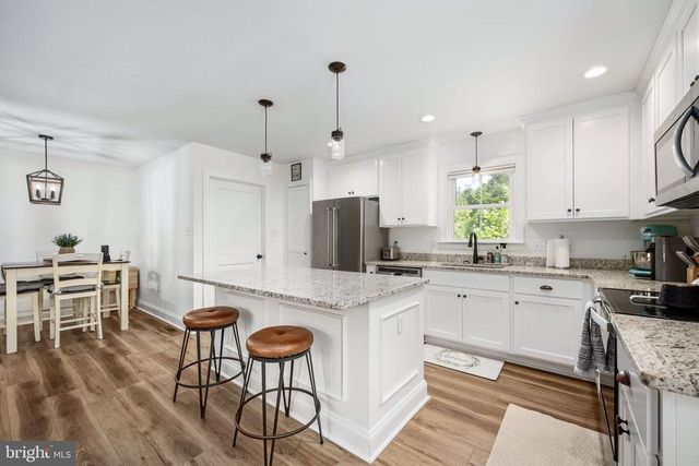 5676 BUCKNER RD, Bumpass, VA 23024