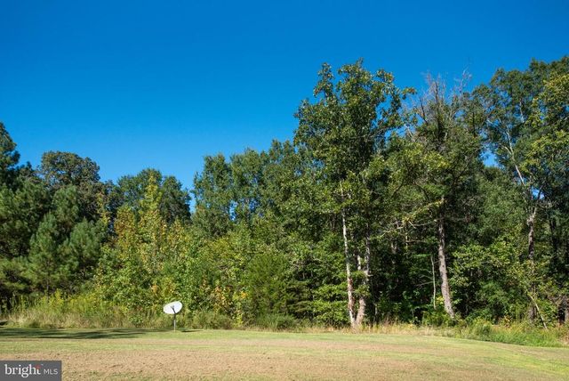 5676 BUCKNER RD, Bumpass, VA 23024