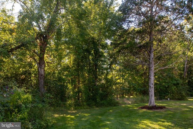 5676 BUCKNER RD, Bumpass, VA 23024