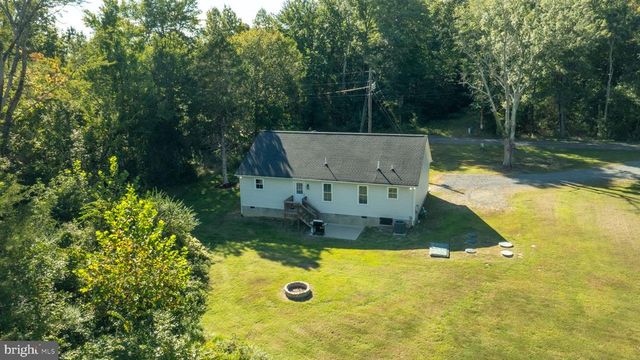 5676 BUCKNER RD, Bumpass, VA 23024