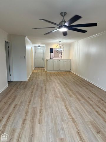 1300 S Church E9, Jonesboro, AR 72401