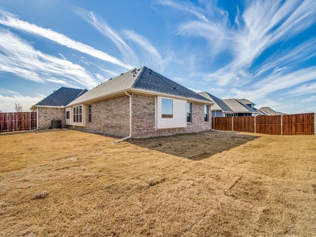 512 Redbud Drive, Royse City, TX 75189