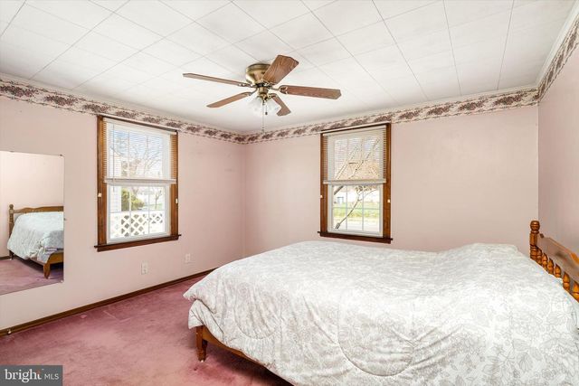 250 EDWARD AVE, Hamilton, NJ 08610