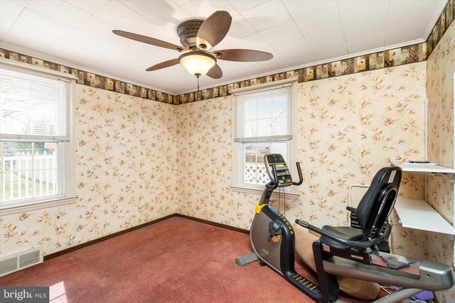 250 EDWARD AVE, Hamilton, NJ 08610